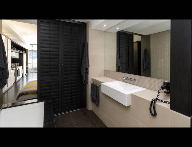 1 BEDROOM APARTMENT TO LET IN CAPE TOWN CITY CENTRE